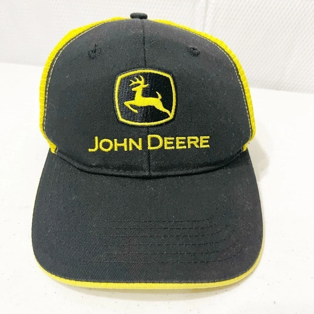 John Deere baseball SnapBack truckers cap.
